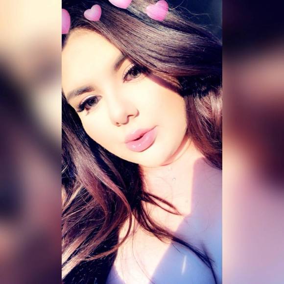 Meet your Posher, Melanie - Picture 1 of 1